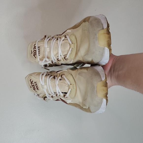 Nike Air Max 270 React Equestrian Mens Sneakers Size 11 - Picture 6 of 12